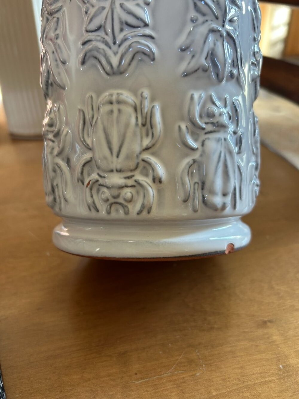 West Elm x Patch NYC Rare Scarab Beetle Ceramic Terra Cotta Clay Vase MSRP $79 - Picture 2 of 4